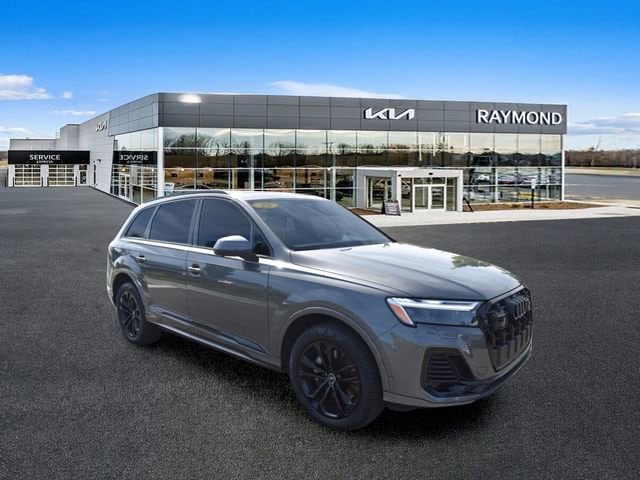 2025 Audi Q7 45 Premium Plus quattro Tiptronic's photo