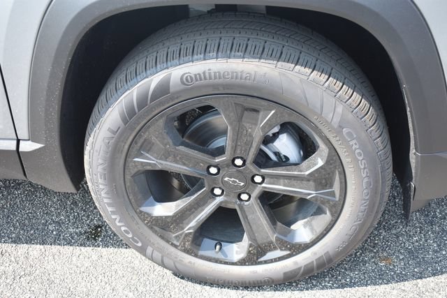 2027 Chevrolet Equinox LT - Photo 12