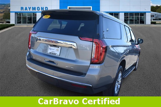 2023 Gmc Yukon XL SLT photo 3