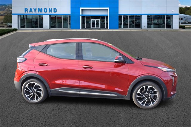 2023 Chevrolet Bolt EUV Premier photo 2