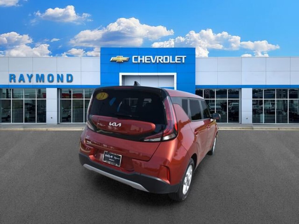 Used 2023 Kia Soul LX Hatchback