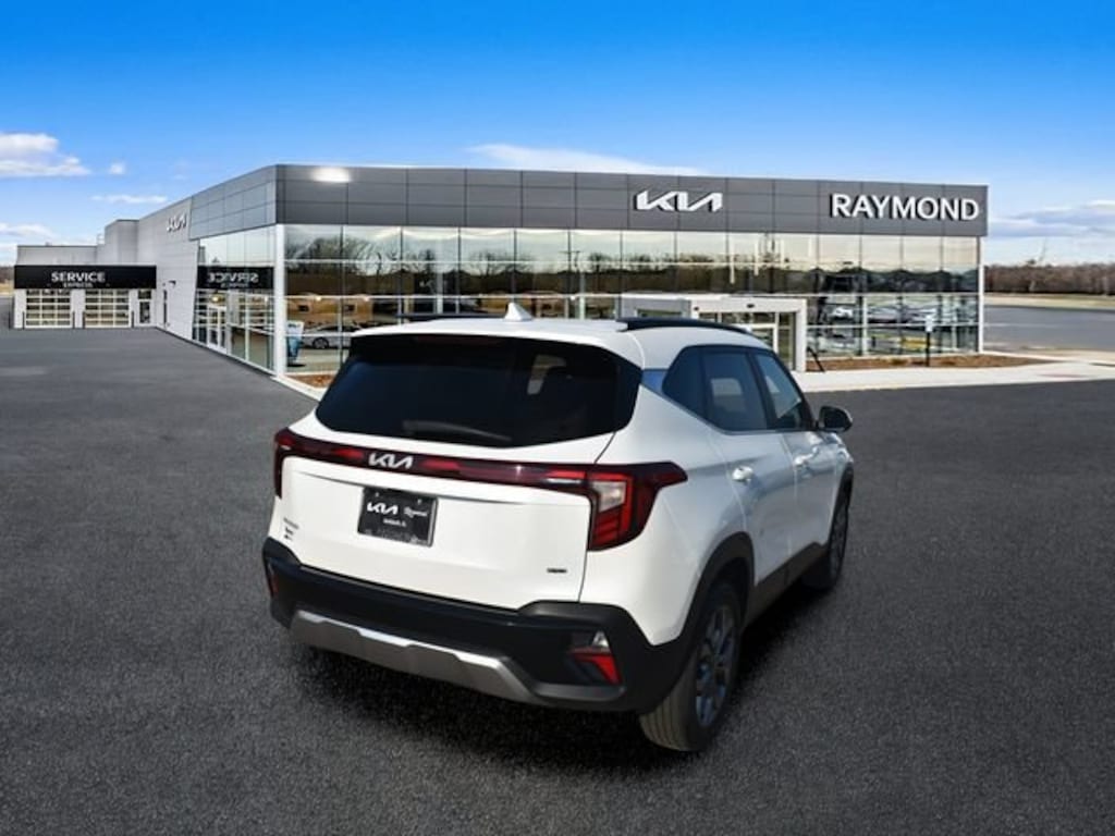 Used 2024 Kia Seltos S SUV