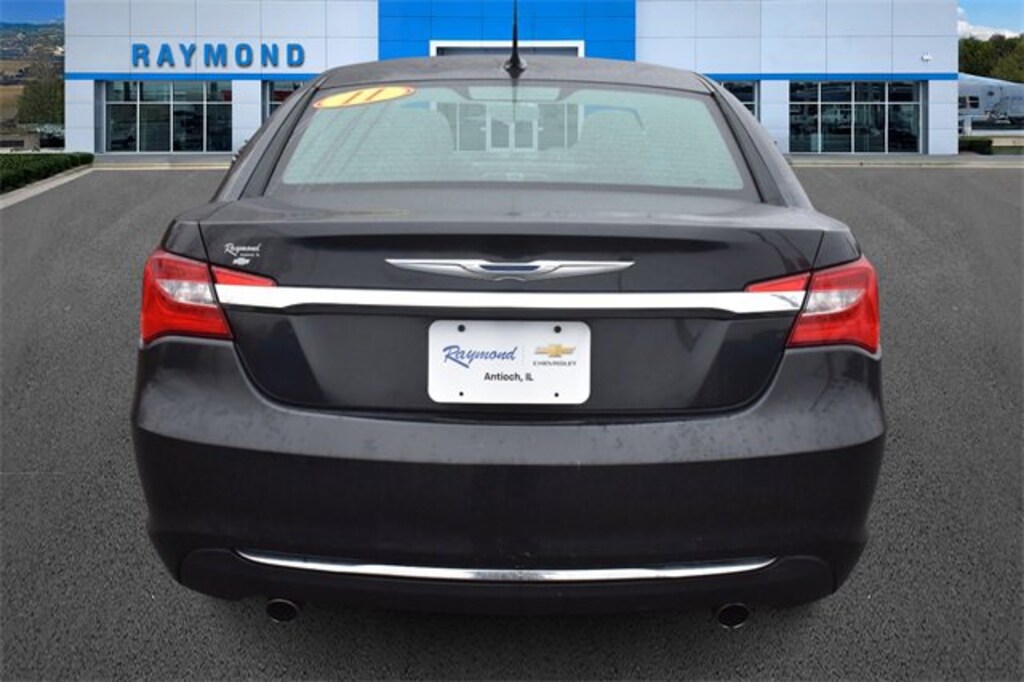 Used 2011 Chrysler 200 Limited Sedan