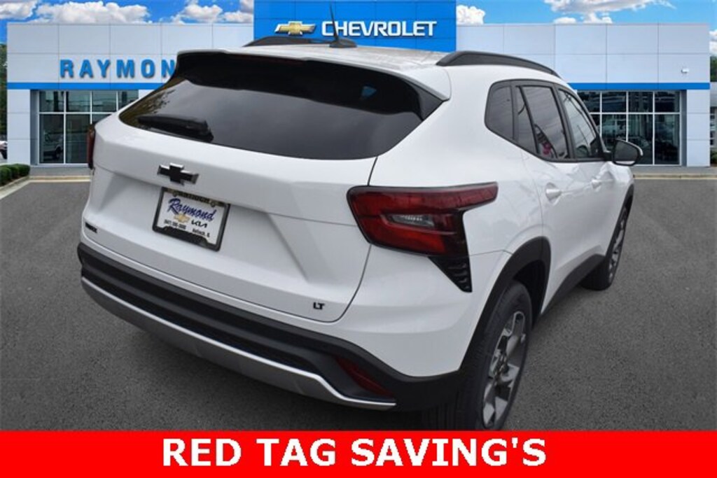 New 2025 Chevrolet Trax LT SUV