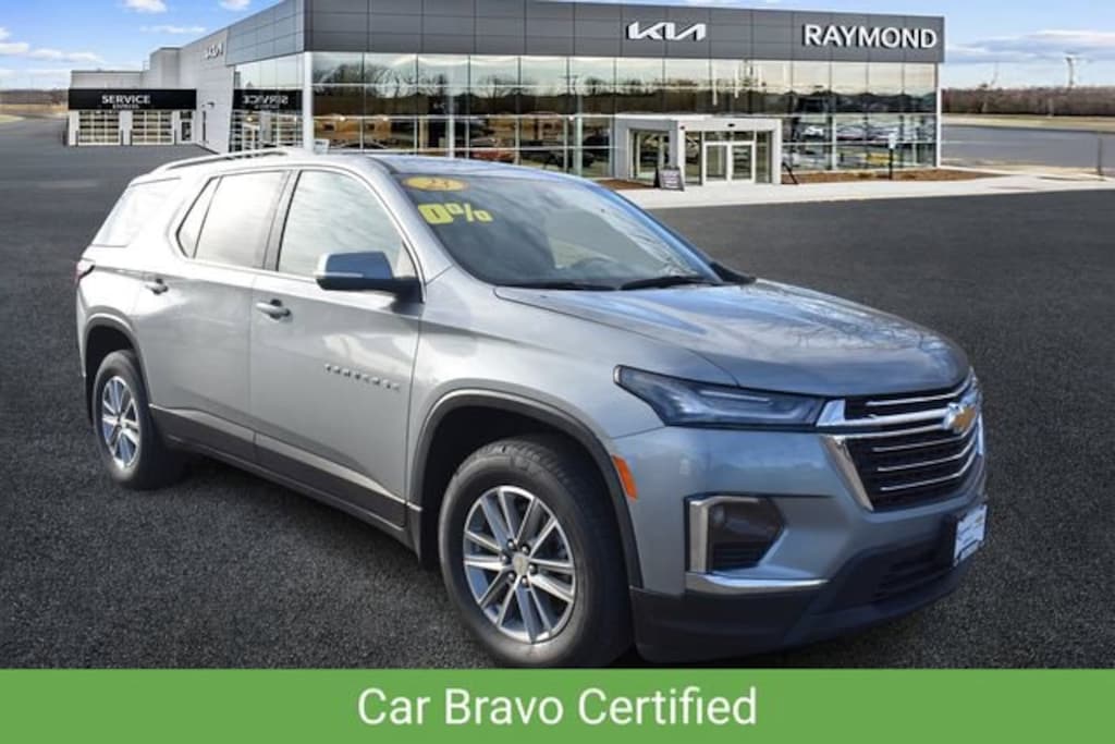 Used 2023 Chevrolet Traverse LT Cloth SUV