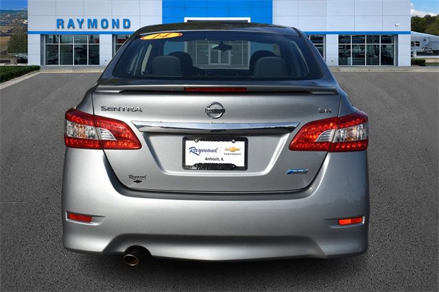 2014 Nissan Sentra SR photo 3