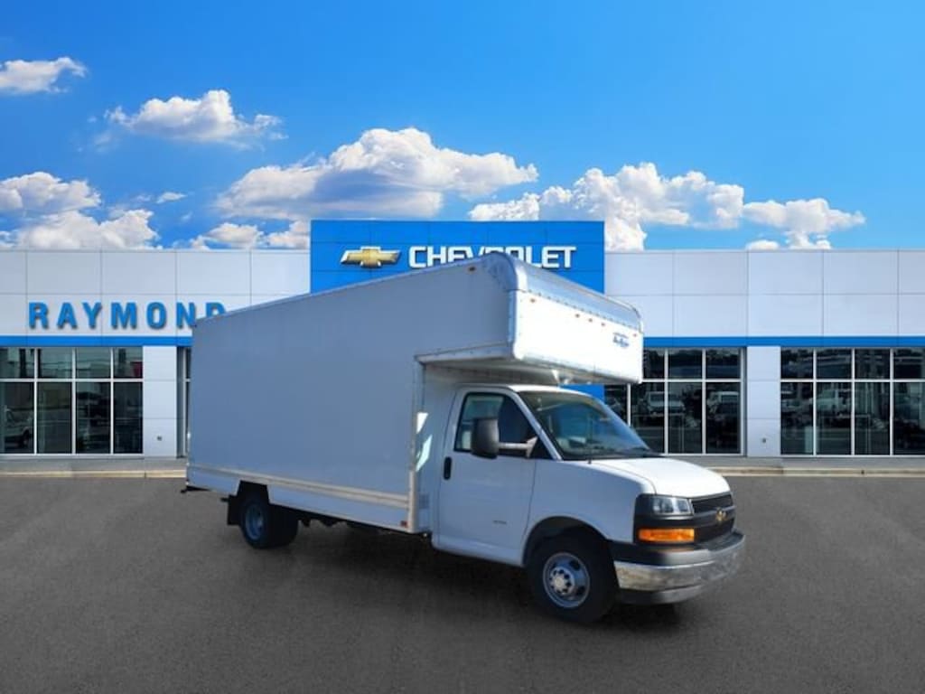 New 2026 Chevrolet Express Cutaway 3500 1WT Cutaway Van