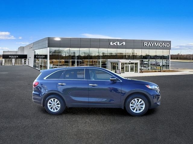 Used 2019 Kia Sorento LX with VIN 5XYPG4A34KG520659 for sale in Antioch, IL