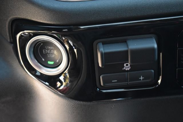 2025 Chevrolet Silverado 1500 LTZ - Photo 36