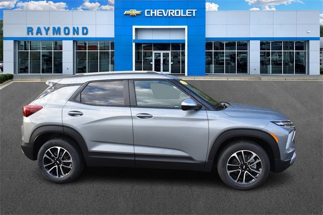 2025 Chevrolet Trailblazer ACTIV photo 2