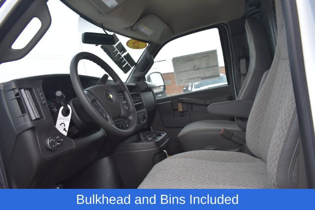2025 Chevrolet Express Cargo Work Van - Photo 18
