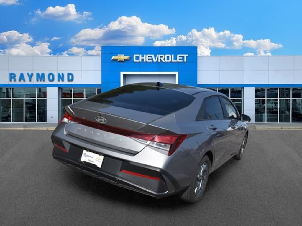 Used 2024 Hyundai Elantra SEL Sedan