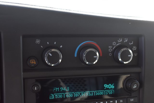 2025 Chevrolet Express Cargo Work Van - Photo 25
