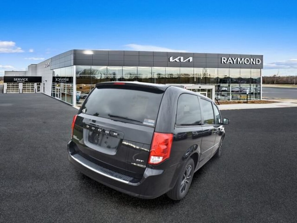Used 2017 Dodge Grand Caravan GT Van