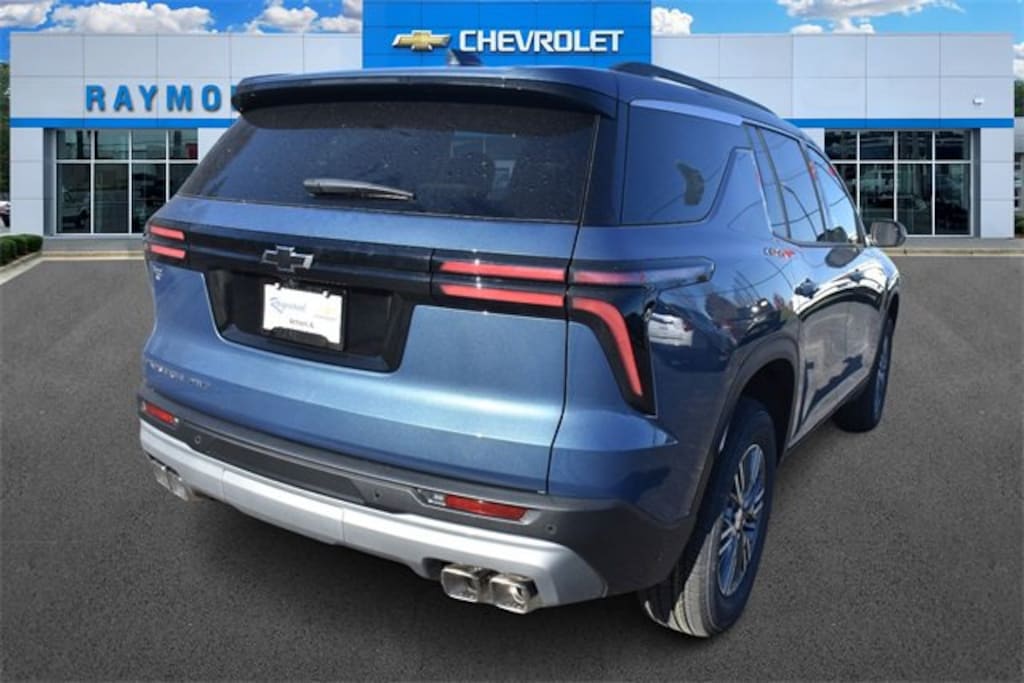 New 2026 Chevrolet Traverse LT SUV