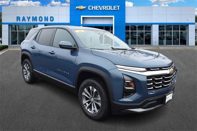 2026 Chevrolet Equinox LT's photo