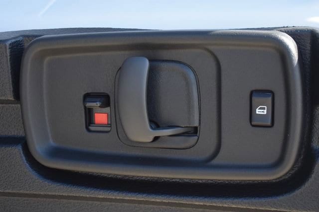 2025 Chevrolet Express Cargo Work Van - Photo 18