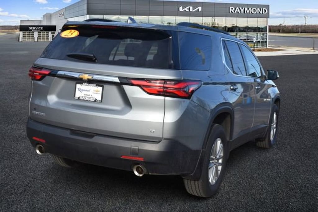 Used 2023 Chevrolet Traverse LT Cloth SUV