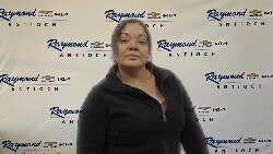 Staff member Wanda Velez from ID_9a0aa2939e79