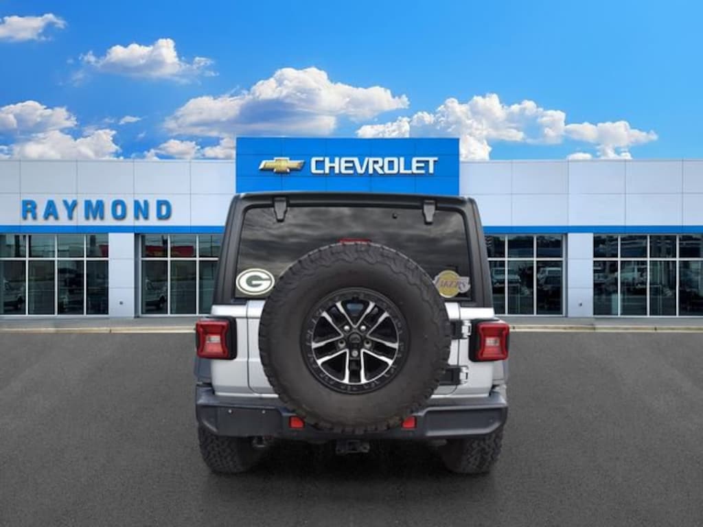 Used 2024 Jeep Wrangler 4-Door Willys 4x4 SUV
