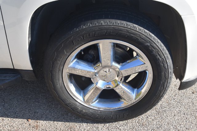 2014 Chevrolet Suburban LTZ - Photo 11