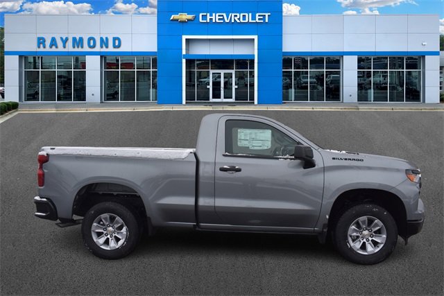 2026 Chevrolet Silverado 1500 photo 2