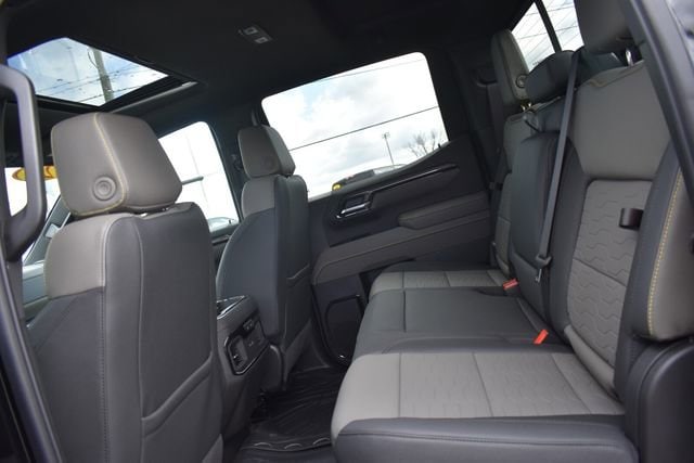2026 Chevrolet Silverado 1500 ZR2 - Photo 25