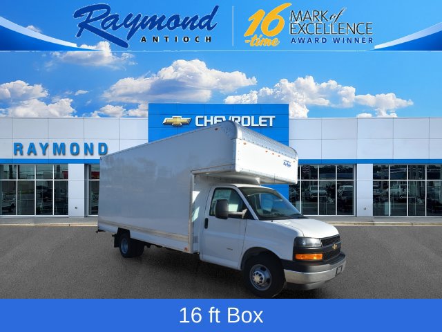 2026 Chevrolet Express Cutaway Base