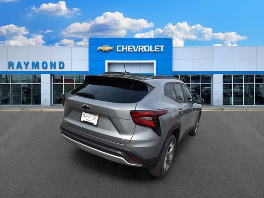 New 2026 Chevrolet Trax LT SUV