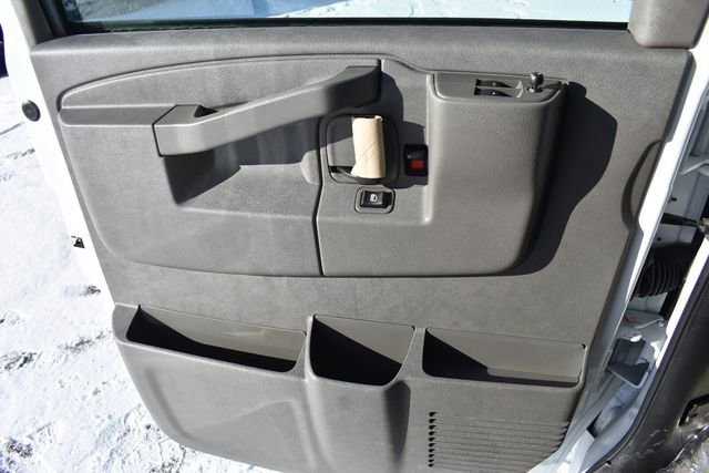 2025 Chevrolet Express Cargo Work Van - Photo 28