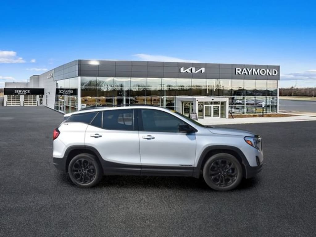 Used 2021 GMC Terrain SLE SUV