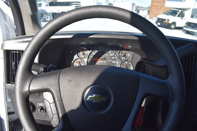 2025 Chevrolet Express Cargo Work Van - Photo 23