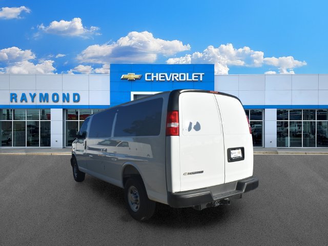 2025 Chevrolet Express Cargo Work Van - Photo 6