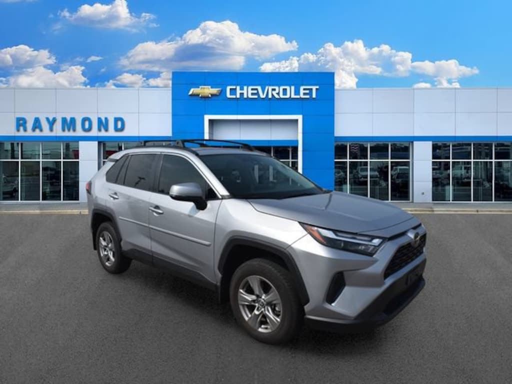 Used 2024 Toyota RAV4 XLE SUV