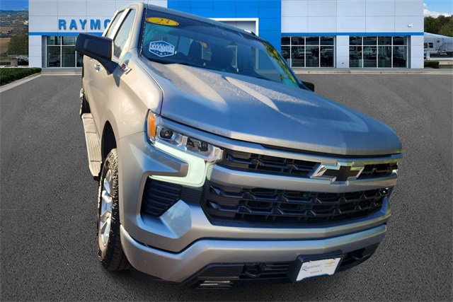 2023 Chevrolet Silverado 1500 RST photo 2