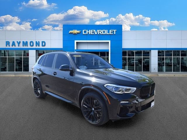 2020 BMW X5 M50i's photo