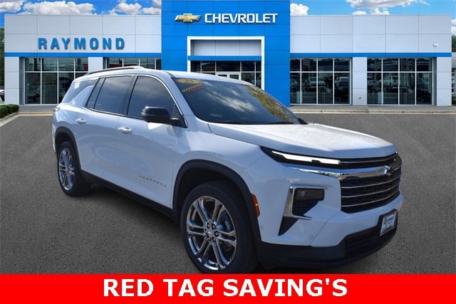 2025 Chevrolet Traverse LT's photo