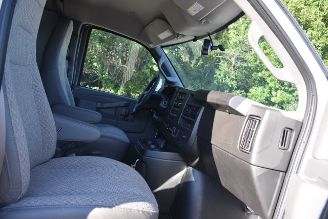 2025 Chevrolet Express Cargo Work Van - Photo 14