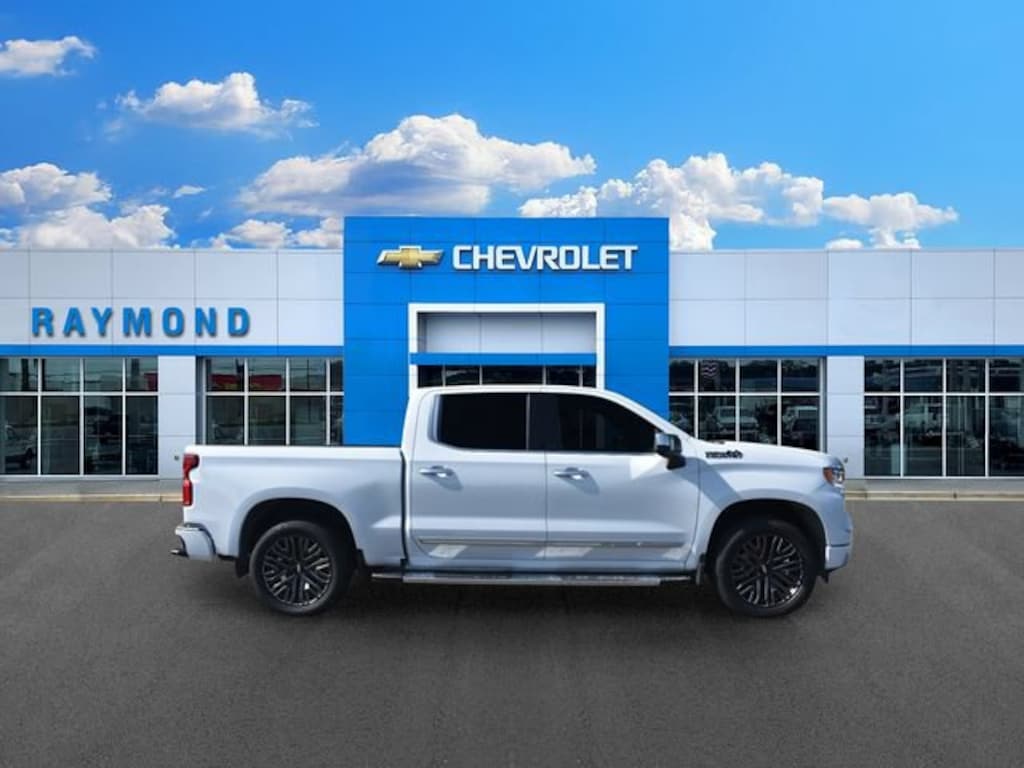 New 2026 Chevrolet Silverado 1500 High Country Truck