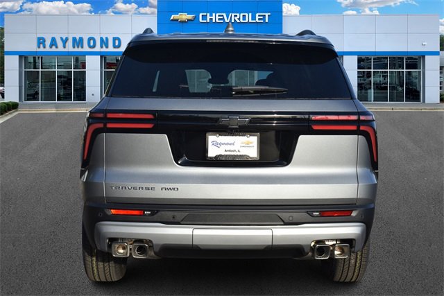 2026 Chevrolet Traverse photo 4