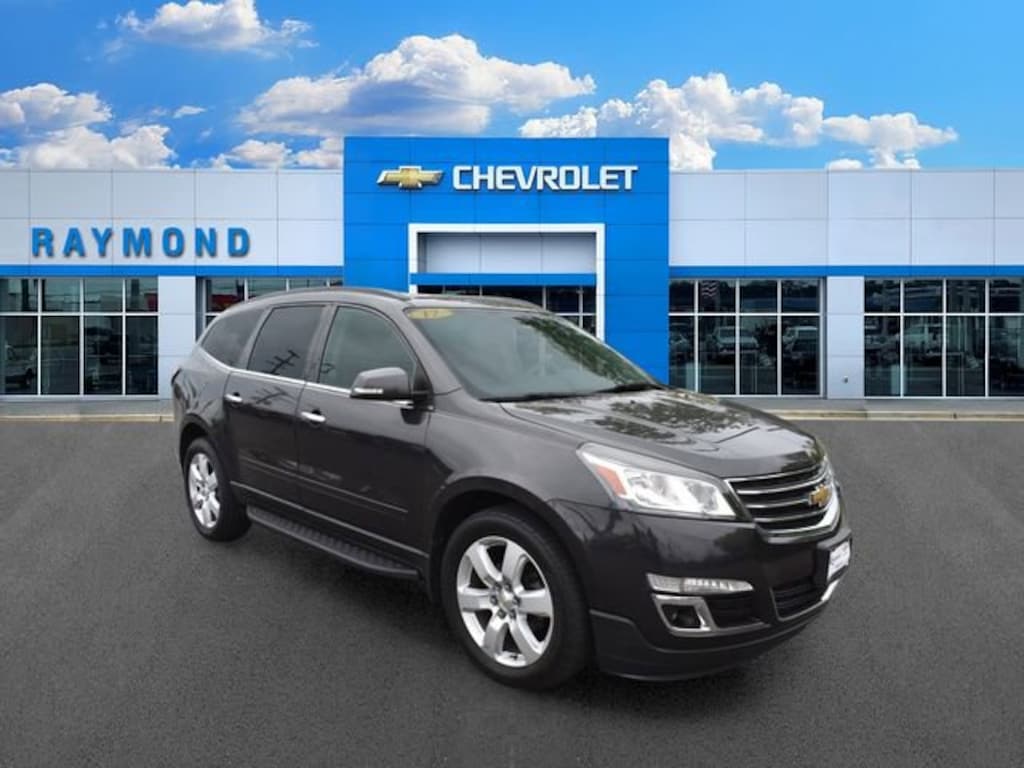 Used 2017 Chevrolet Traverse LT SUV