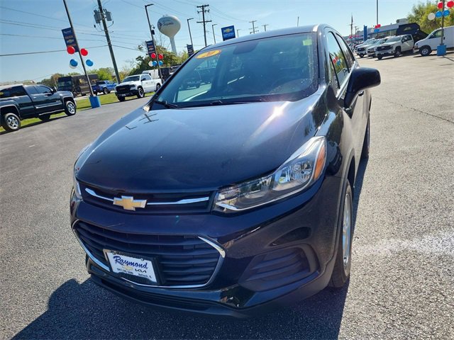 2020 Chevrolet Trax LS photo 4