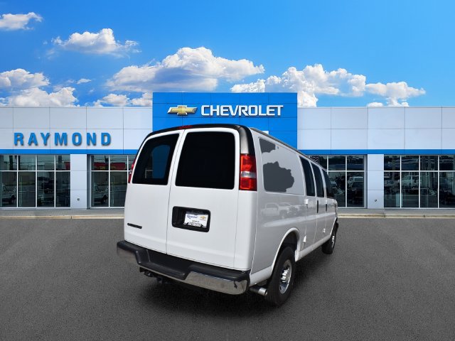 2025 Chevrolet Express Cargo Work Van - Photo 4