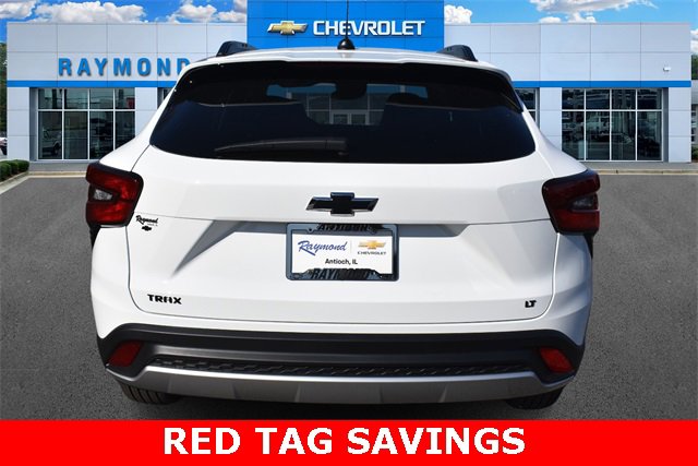 2026 Chevrolet Trax LT photo 3