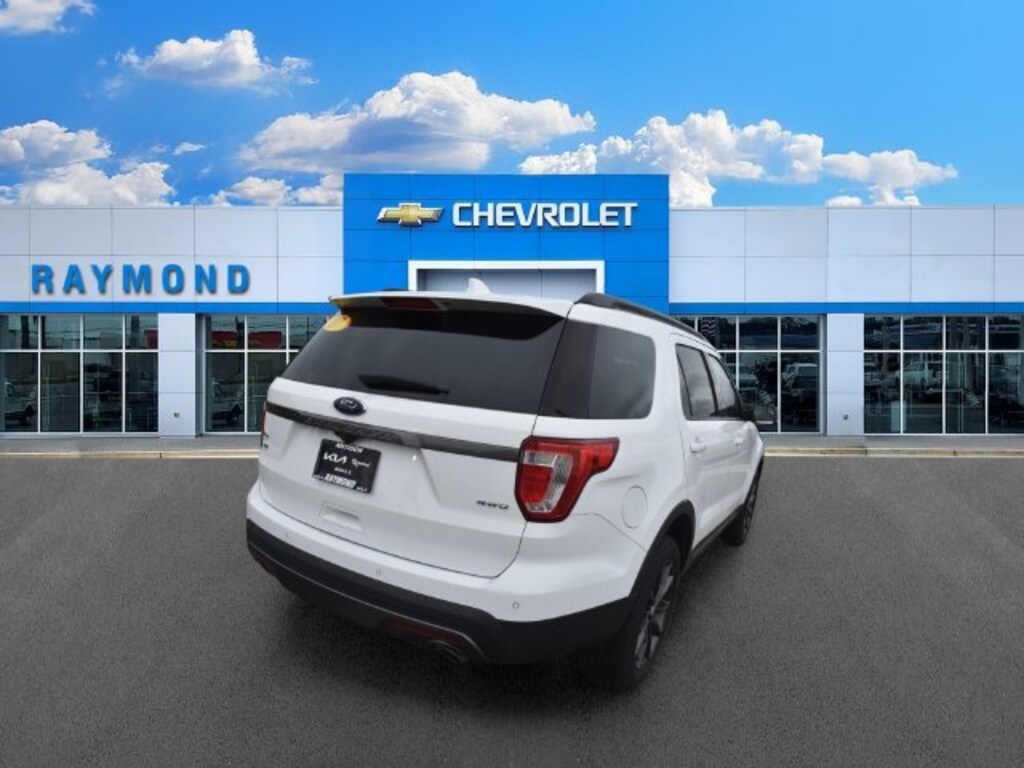 Used 2017 Ford Explorer XLT SUV