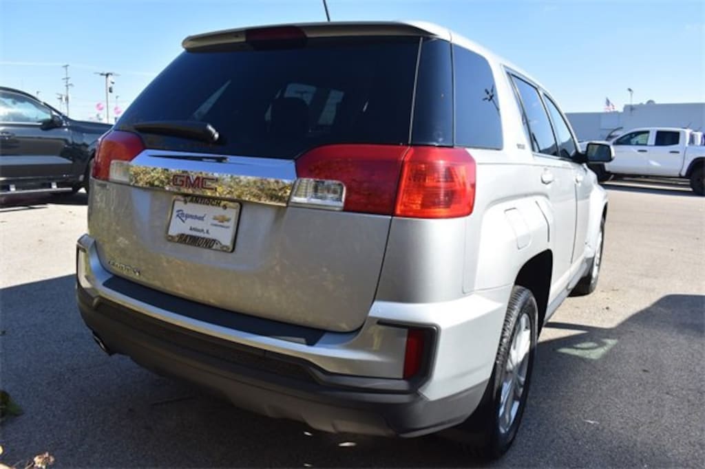 Used 2017 GMC Terrain SLE SUV