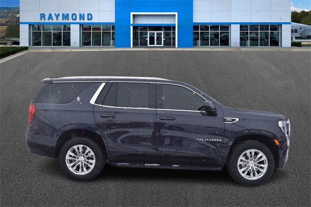 2024 Gmc Yukon SLE photo 2