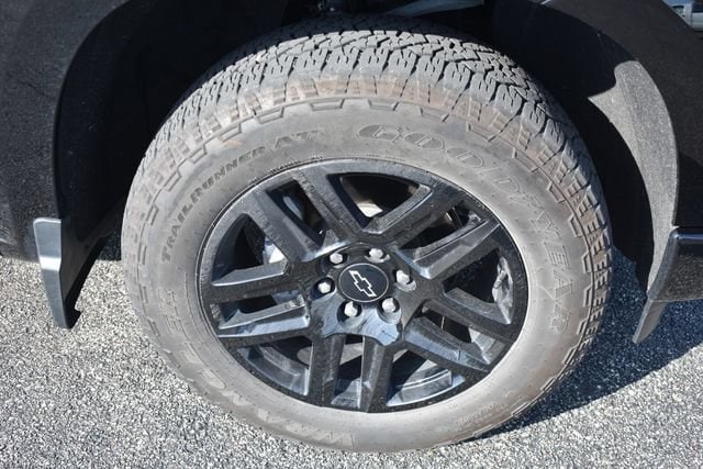 2023 Chevrolet Silverado 1500 RST - Photo 12