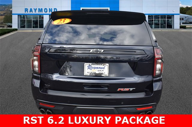 2023 Chevrolet Suburban RST photo 4