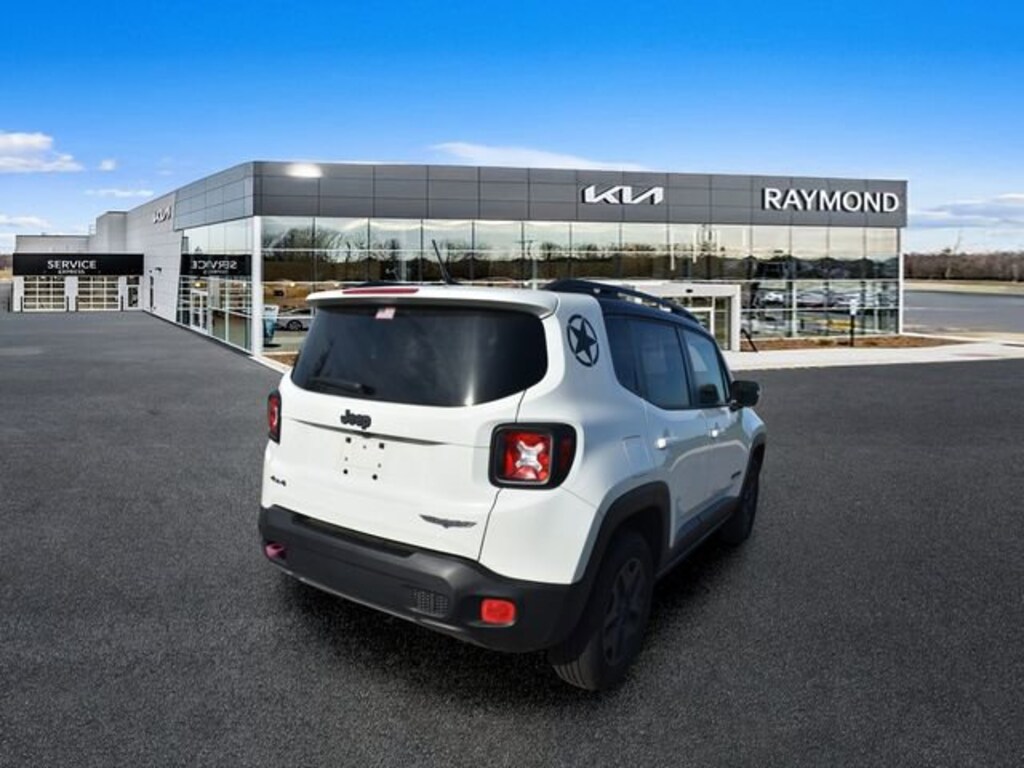 Used 2017 Jeep Renegade Deserthawk 4x4 SUV